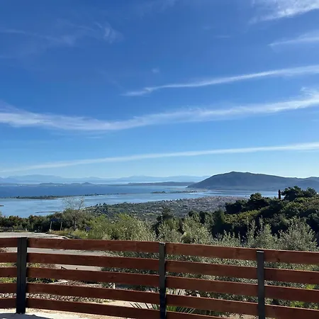 Eris - Amazing View In Lefkada Apartment Frínion